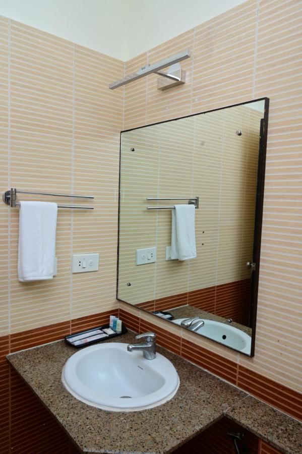 Sterling Keys By Tgi Hotell Bangalore Exteriör bild