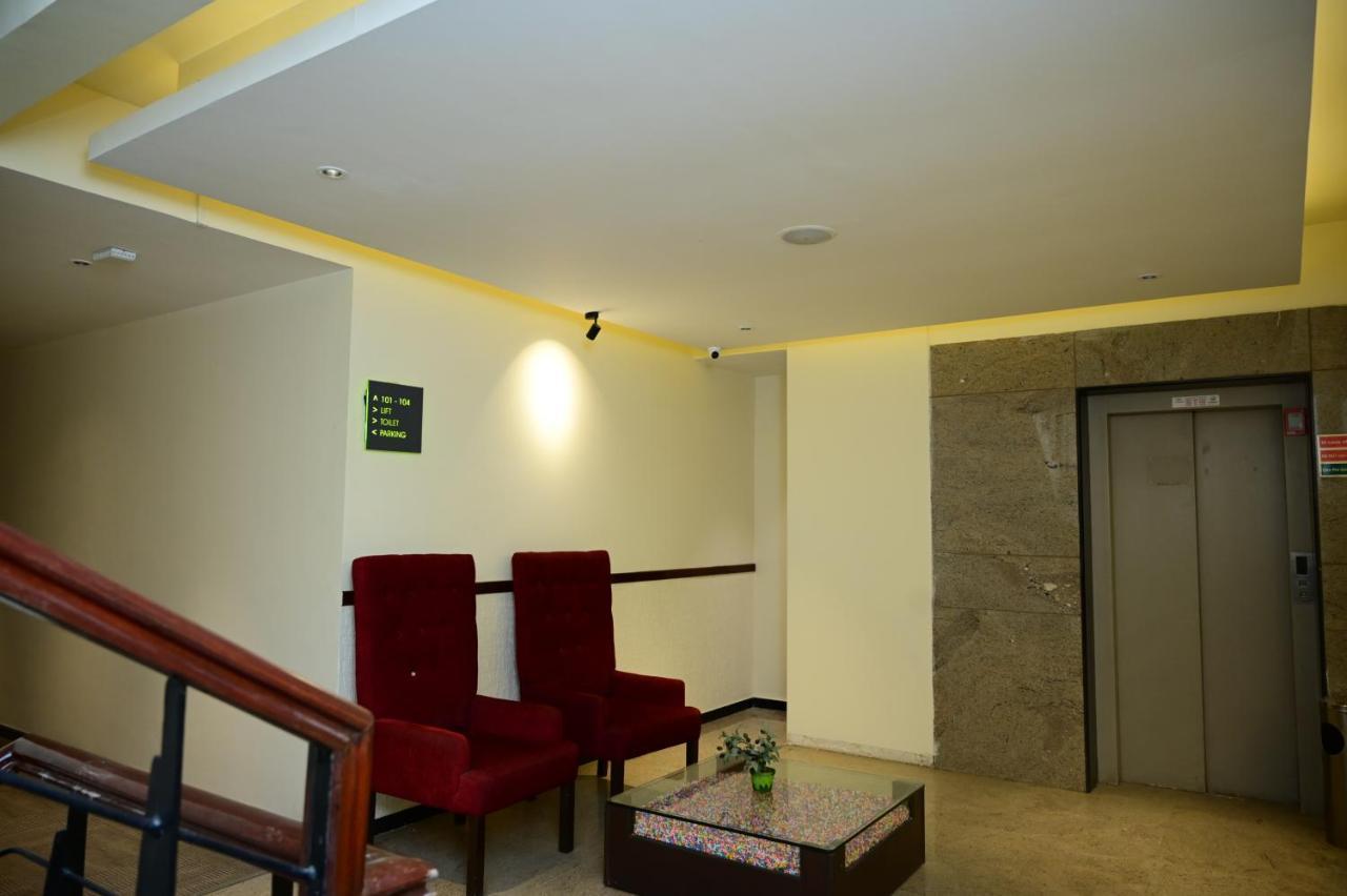 Sterling Keys By Tgi Hotell Bangalore Exteriör bild