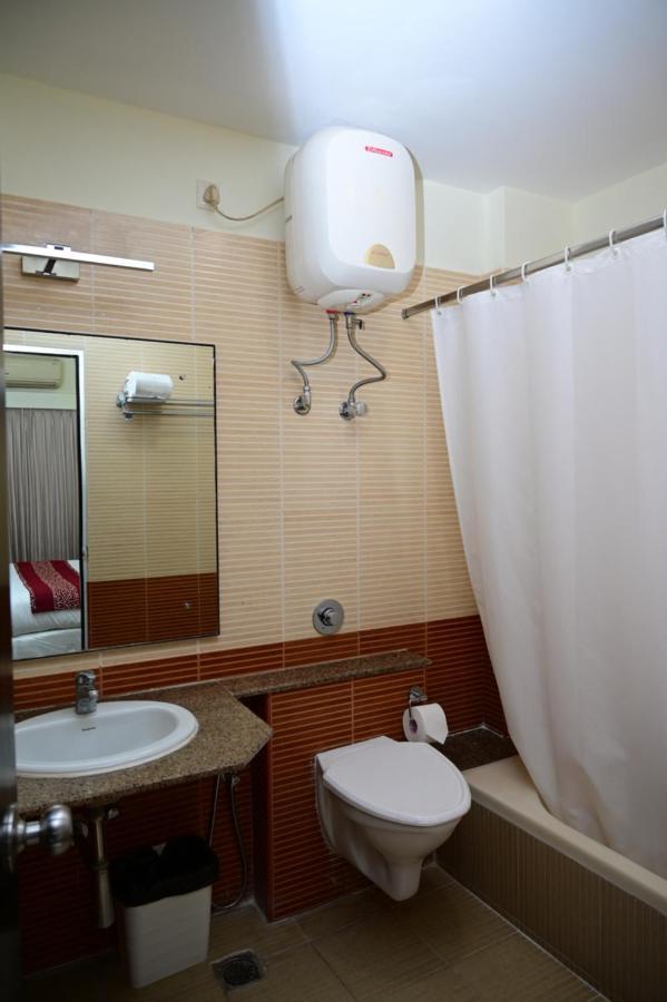 Sterling Keys By Tgi Hotell Bangalore Exteriör bild