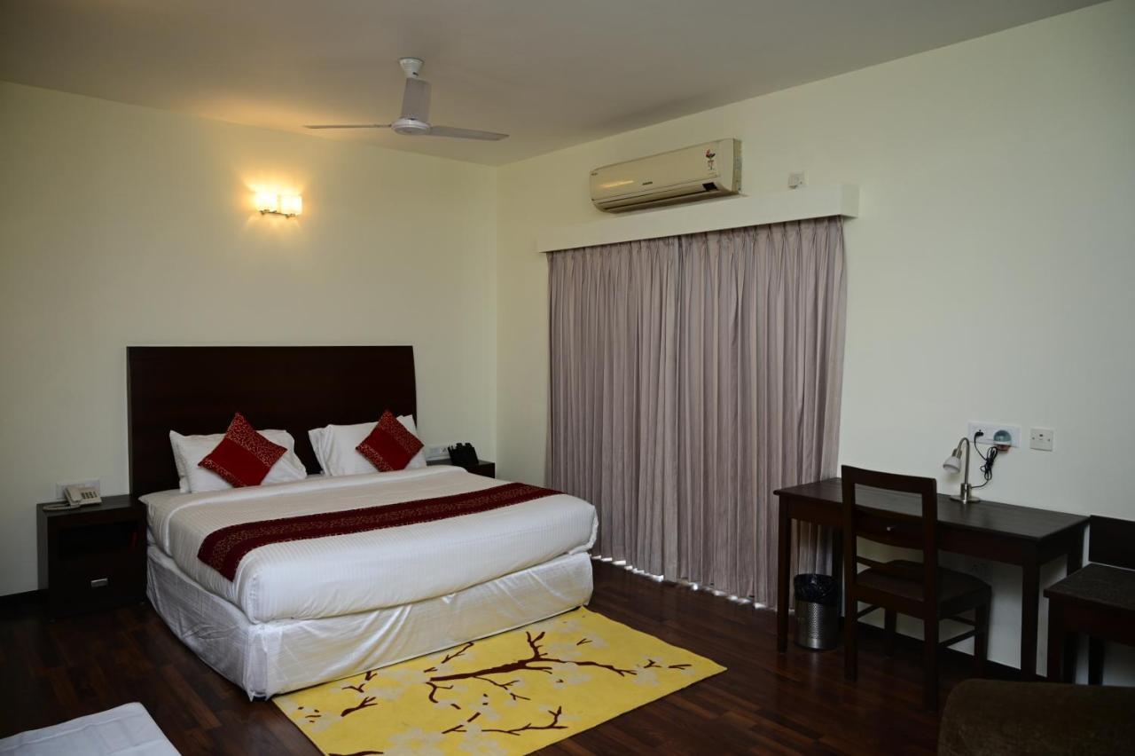 Sterling Keys By Tgi Hotell Bangalore Exteriör bild